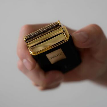 Електрична бритва для подорожей Wahl Travel Shaver Gold Edition — акумуляторна компактна машинка для гоління чоловіків, золотиста