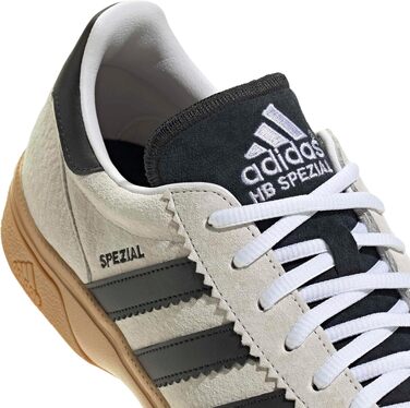 Чоловічі бігові кросівки adidas Cosmic M (розмір 43 1/3 EU, колір білий/чорний Ftwr White Core Black)