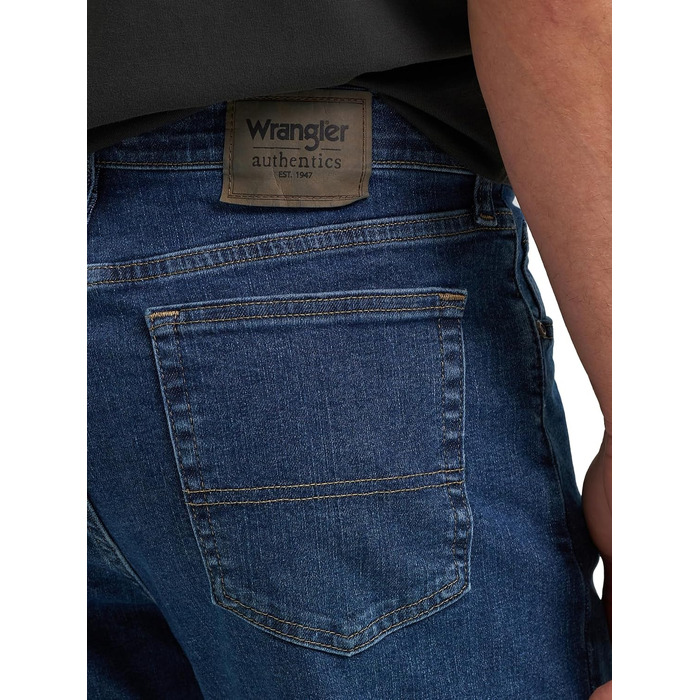Чоловічі джинси Wrangler Authentics Regular Straight Fit, темно-синій колір Dark Stonewash