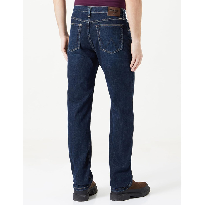 Чоловічі джинси Wrangler Regular Fit Regular - середня посадка, колір Blackened Indigo (чорний), розмір 40W/34L
