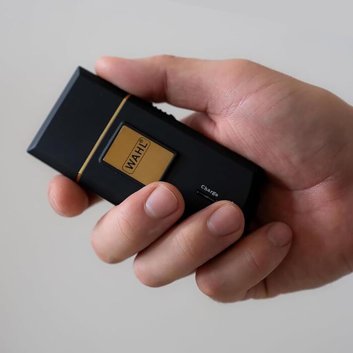 Електрична бритва для подорожей Wahl Travel Shaver Gold Edition — акумуляторна компактна машинка для гоління чоловіків, золотиста