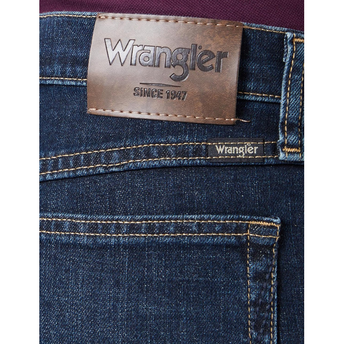Чоловічі джинси Wrangler Regular Fit Regular - середня посадка, колір Blackened Indigo (чорний), розмір 40W/34L