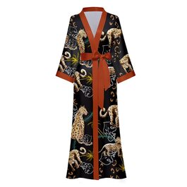 колір: леопард