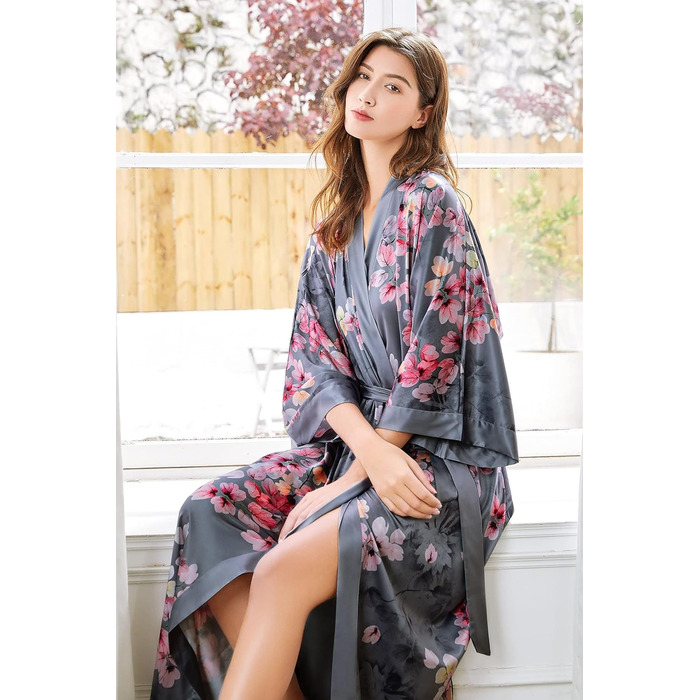Халат жіночий довгий з атласу, квітковий принт, Babeyond. Ідеальний для дому, відпочинку, вечірок. Розмір універсальний, сірий колір.