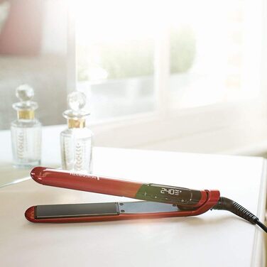 Випрямляч для волосся Remington Silk S9600 з керамічним покриттям та шовковими протеїнами, LCD-дисплей, 150-235°C