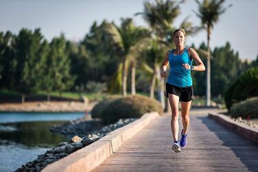 Смарт-годинник Garmin Forerunner 235 WHR з вимірюванням пульсу та сповіщеннями зі смартфона, сірий