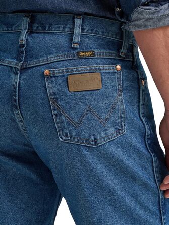 Чоловічі джинси Wrangler 13MWZ Bootcut Dark Stone, розмір 32W / 32L