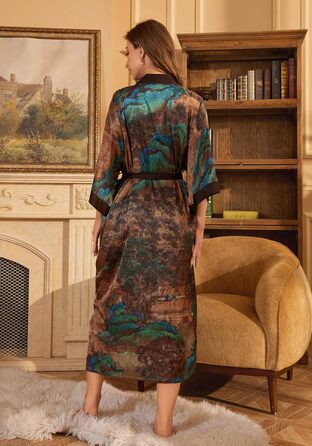 Легкий жіночий халат з атласу: сексуальний кімоно, сауна, ванна, спа. Колір: коричневий (Весняне Долина). Єдиний розмір.