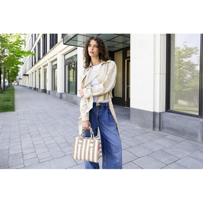 Жіноча сумка-кросбоді reisenthel daily shopper XS прямокутна, колір Summerstripes Coffee