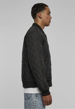 Чоловіча стібана куртка Urban Classics Diamond Quilt Jacket, великий розмір 4XL, чорна