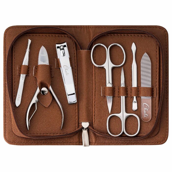 Набір для манікюру та педикюру Chali® з 7 предметів із нержавіючої сталі в коричневому чохлі