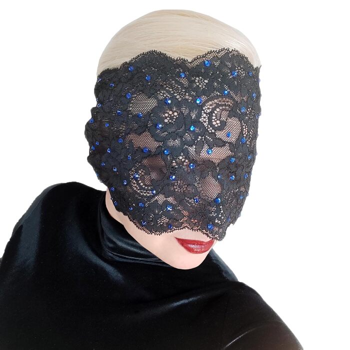 Елегантна червона мереживна маска для жінок з стразами – венеціанська маска з квітковим візерунком для маскараду, карнавалу, косплею, готичної вечірки та особливих подій (Чорний (блакитні стрази))
