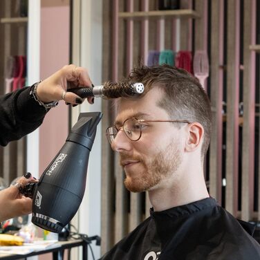 Спрей для волосся Essential Blowout Classic: швидке сушіння, антистатик та об'єм для короткого волосся (15 мл)